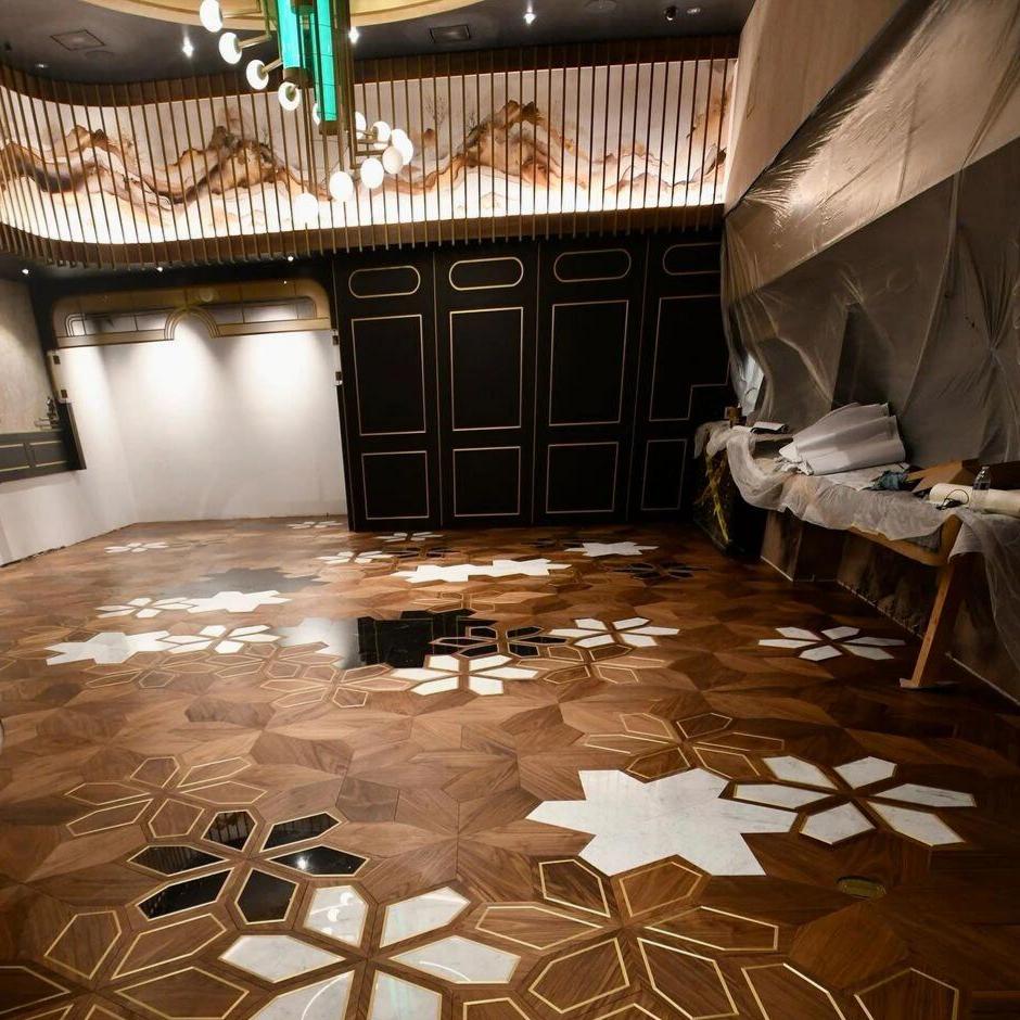 Irregularly shaped parquet flooring LZY35-1