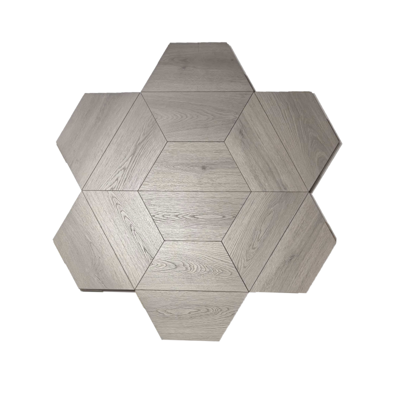 Quadrilateral parquet flooring